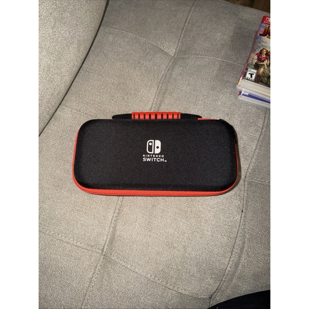 Original Carrying Case Holds‎ 10 Game Cartridges Black And Red For Nintendo 8E